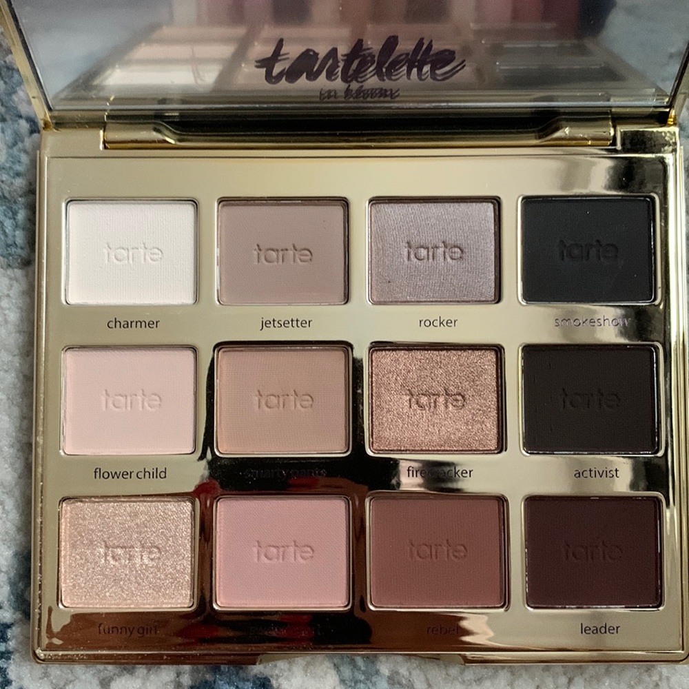 Tarte in bloom makeup palette